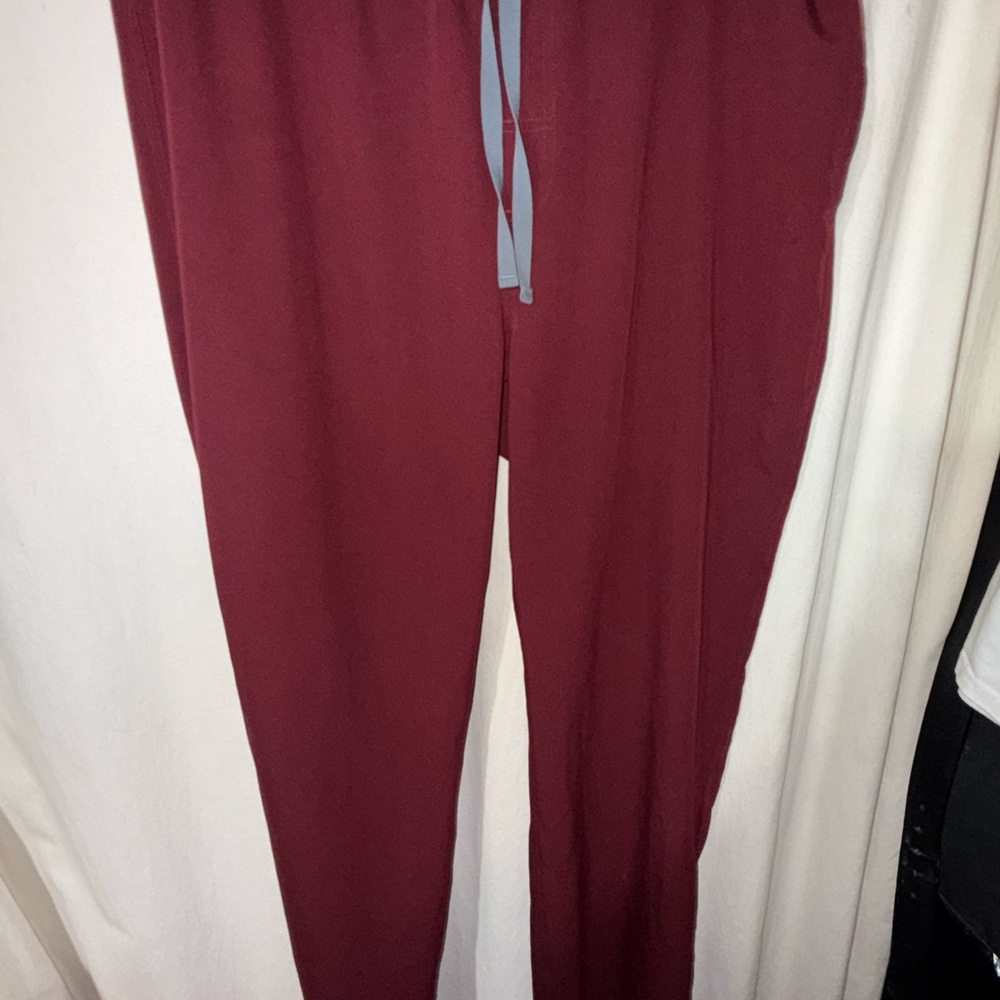 Figs Burgundy Jogger Pants L. with Gray Drawstring